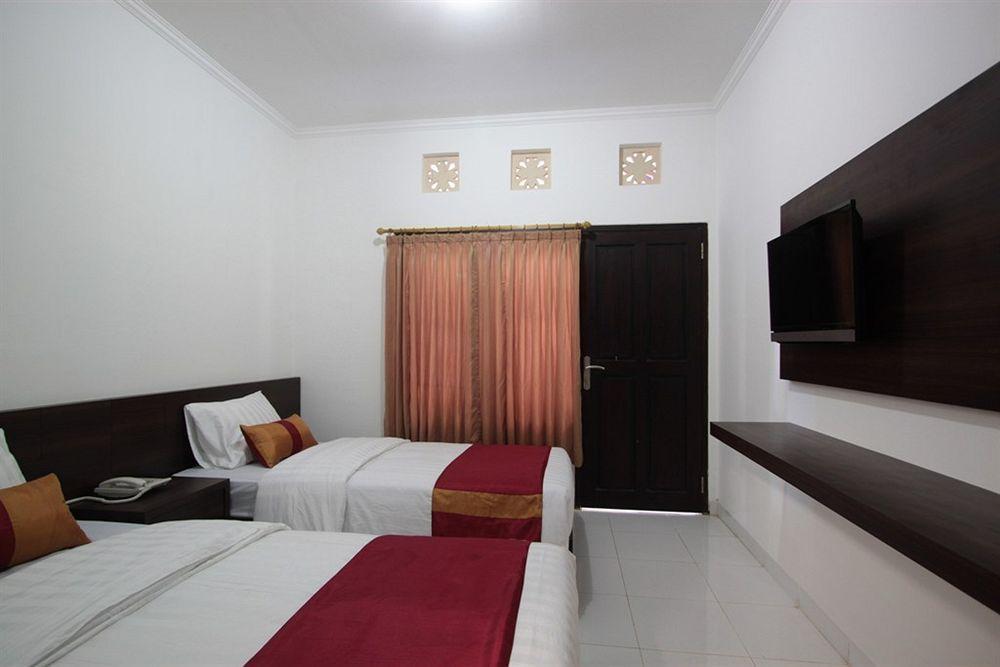 Bakung Sunset Hotel Kuta Lombok Esterno foto
